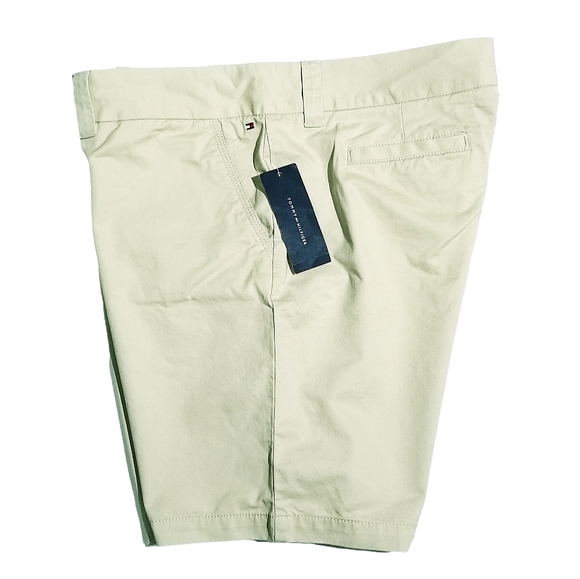 Tommy Hilfiger Womens Shore Khaki Shorts 9 Inch Inseam Size 16 New - Picture 5 of 8